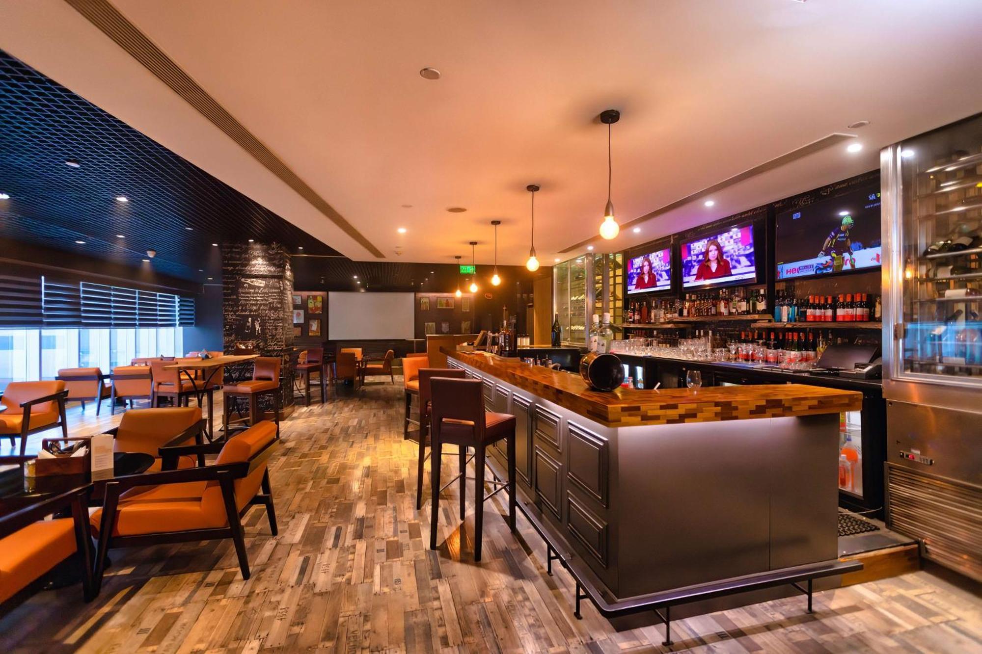 Hilton Garden New Delhi/saket Hotel 4*