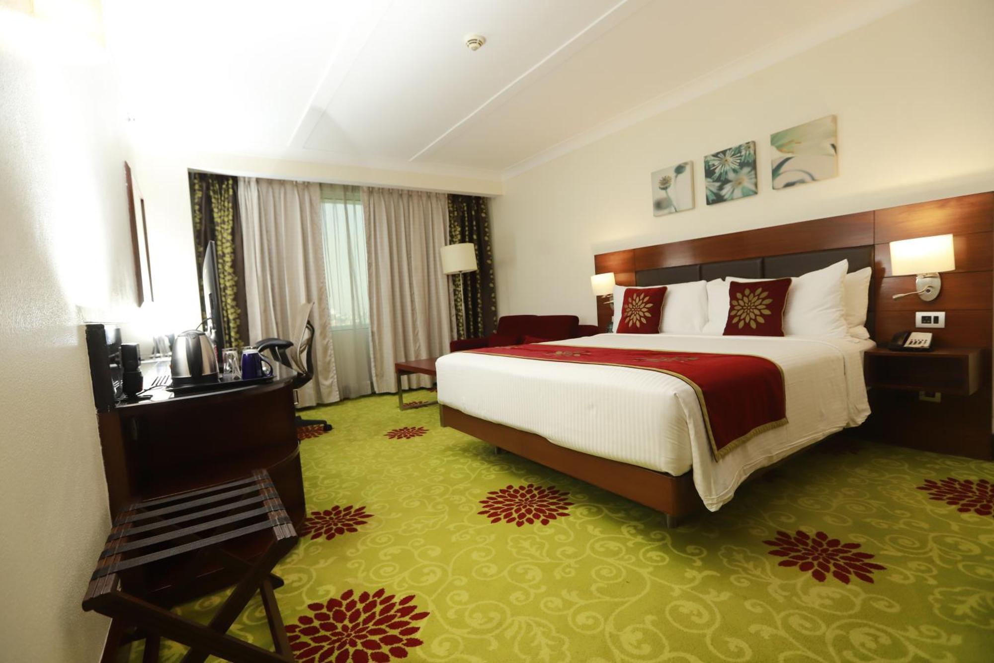 Hilton Garden New Delhi/saket Hotel 4*
