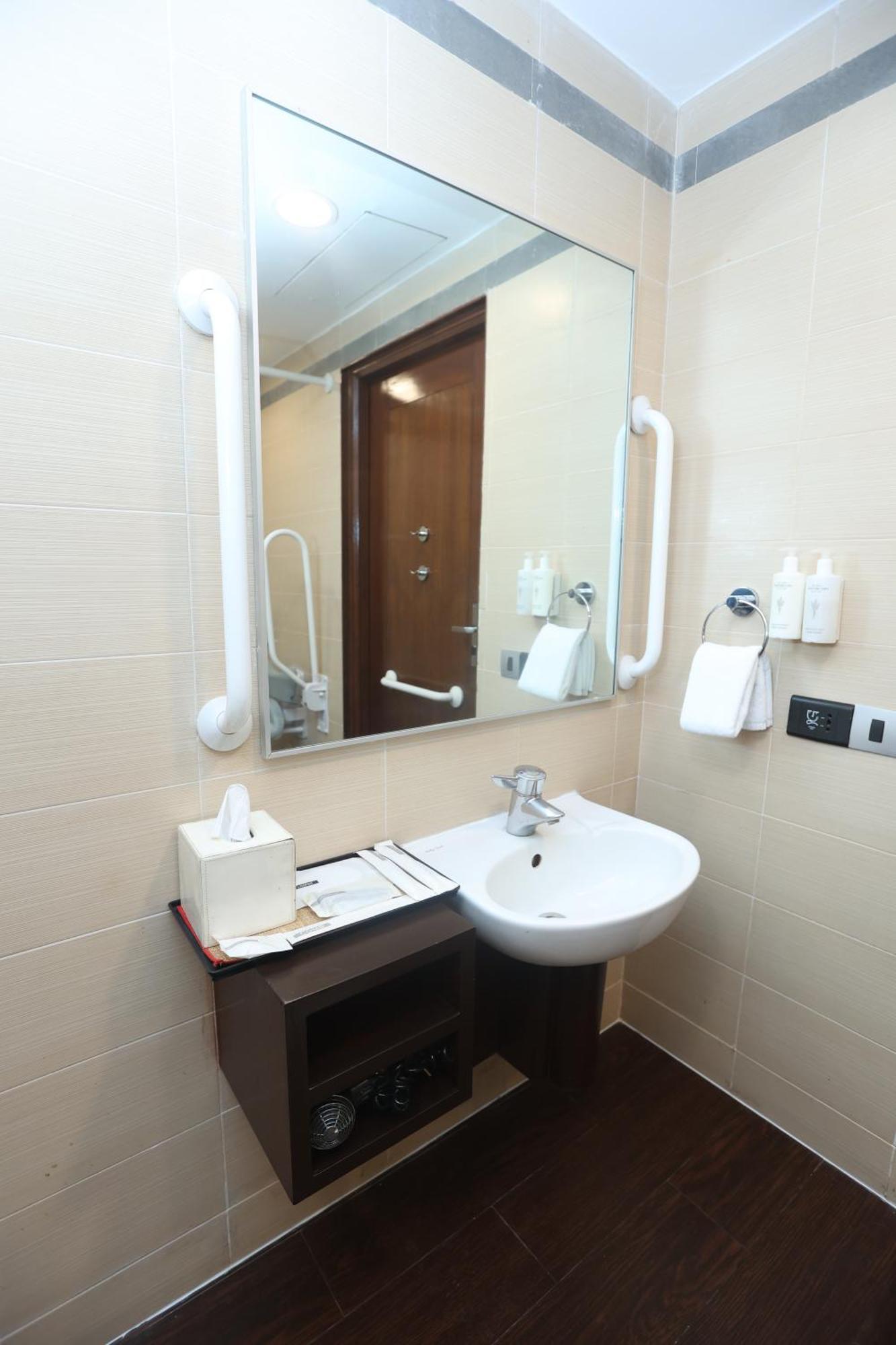 Hilton Garden New Delhi/saket Hotel