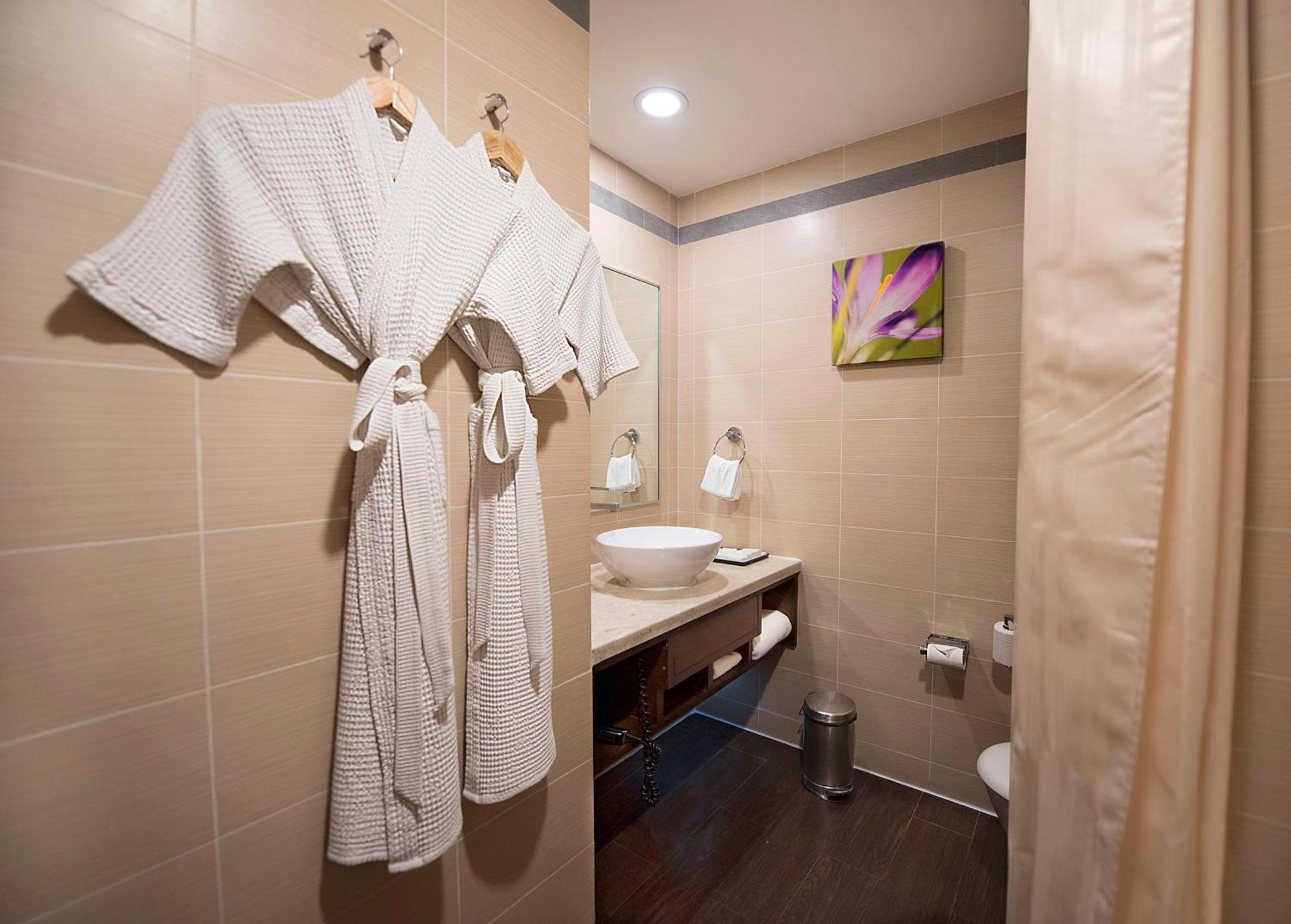 Hilton Garden New Delhi/saket 4*