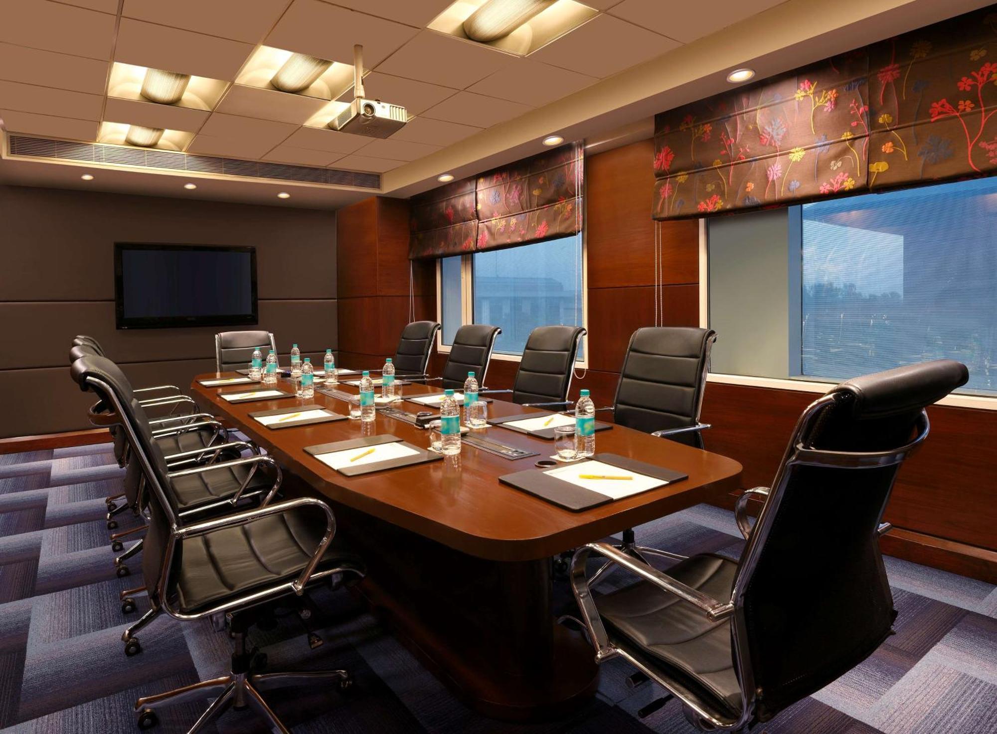 Hilton Garden New Delhi/saket 4*