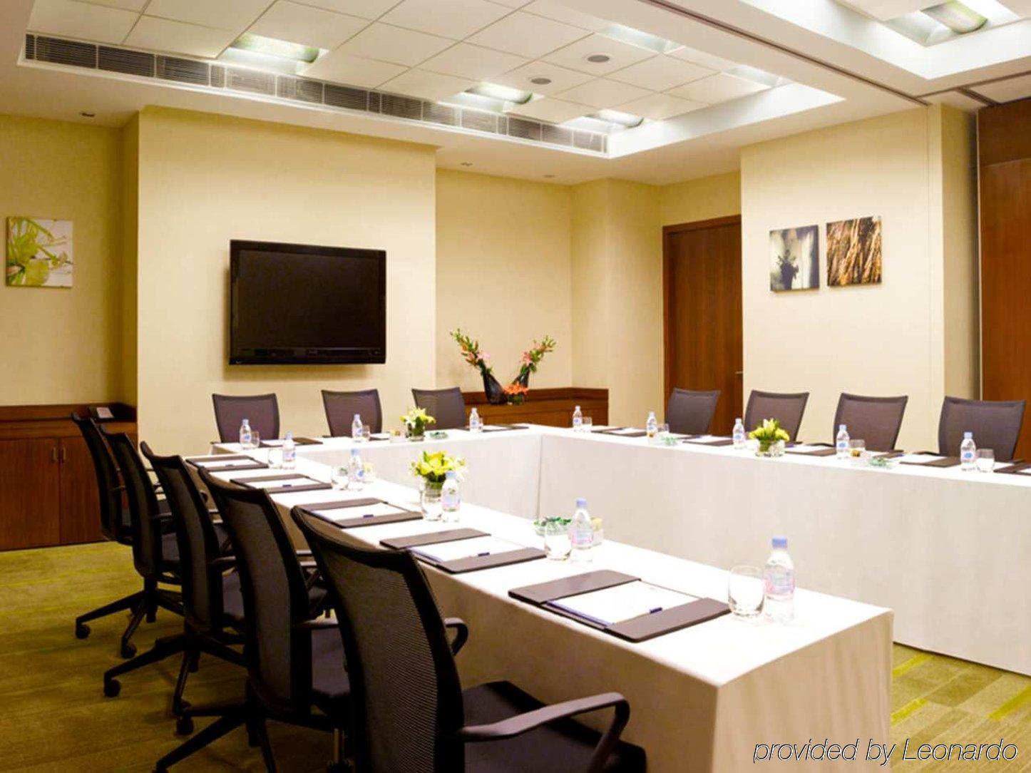 Hilton Garden New Delhi/saket Hotel 4*
